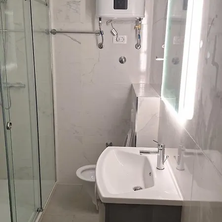 Mastelic 1 Apartment